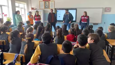 Kayseri'de Çocukların Eğitim Süreçlerinin Güvenliğine İlişkin İş Birliği Protokolü kapsamında 202 ilkokul öğrencisine eğitim verildi