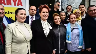 Meral Akşener Kartal'da esnaf ziyaretinde bulundu