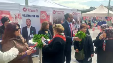 Hüseyin Turgut, Kadınlar Günü'nü Maydanoz Dağıtarak Kutladı