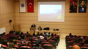 Tekirdağ Namık Kemal Üniversitesinde Hava Kirliliğini Etkileyen Coğrafi Faktörler Konferansı Düzenlendi