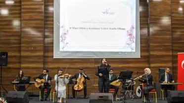 Van Büyükşehir Belediyesi 8 Mart Dünya Kadınlar Günü Programı Düzenledi