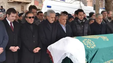 Mehmet Ali Aydınlar'ın annesi Samime Aydınlar Arapgir'de defnedildi