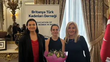 Türkiye'nin Londra Büyükelçiliği 8 Mart Dünya Kadınlar Günü için davet verdi