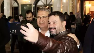 Yunusemre Belediye Başkanı Dr. Mehmet Çerçi, Saruhanbey Camii'nde ilk teravih namazını kıldı