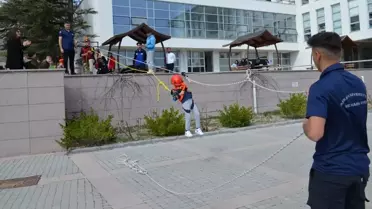 Beypazarı 15 Temmuz Demokrasi Şehitleri Anaokulu Öğrencileri Ankara Üniversitesi Beypazarı Meslek Yüksek Okulu'nda Etkinlikte