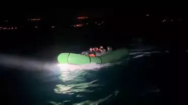 Çanakkale'nin Ayvacık ilçesi açıklarında 18 düzensiz göçmen yakalandı