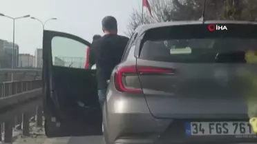 E5 Karayolu'nda iftar saatinde sürücüler arasında çekiçli bıçaklı kavga kamerada