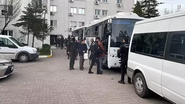 Sakarya'da DEAŞ Operasyonunda Gözaltına Alınan 33 Şüpheli Adliyeye Sevk Edildi