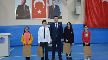 Tokat Başçiftlik'te İstiklal Marşı ve Mehmet Akif Ersoy'u Anma Günü Programı Düzenlendi