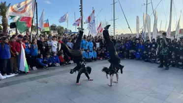 Bodrum Uluslararası Optimist Yarışları'nda Kortej Yürüyüşü Yapıldı