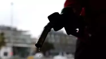 Benzine ve Motorine Zam Geldi