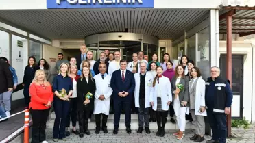 CHP İzmir Büyükşehir Belediye Başkan Adayı Cemil Tugay, İzmir Büyükşehir Belediyesi Eşrefpaşa Hastanesi'ni ziyaret etti