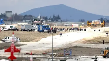 Konya'da Türk Yıldızları'na ait askeri eğitim uçağı düştü! Pilot kurtuldu, 1 şehit var