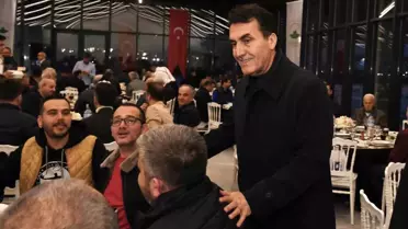 Osmangazi Belediye Başkanı Mustafa Dündar, taksicilerle iftarda buluştu