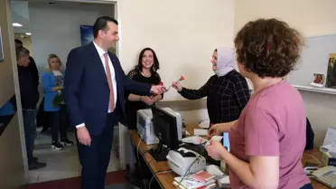 Cumhur İttifakı'nın Efeler Belediye Başkan Adayı Burak Pehlivan, Sağlık Çalışanlarını Ziyaret Etti
