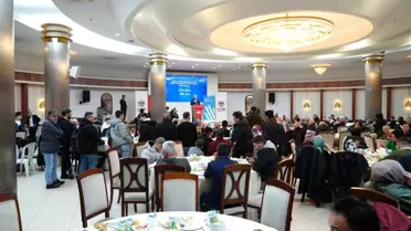 Ümraniye Belediye Başkanı İsmet Yıldırım Vatandaşlarla İftar Yemeğinde Buluştu