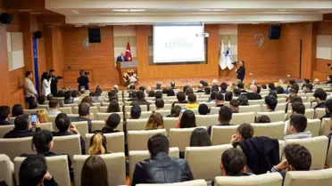 Türkiye'de Yerel İdareler Konferansı Atılım Üniversitesi'nde Gerçekleştirildi