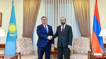 Kazakistan Dışişleri Bakanı Ermenistan'ı Ziyaret Etti