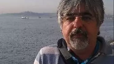 Yamaç paraşütüyle uçan akademisyen kayalıklara düşerek can verdi