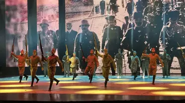 Devlet Halk Dansları Topluluğu'nun '1915 Bir Hilal Uğruna' gösterisi AKM'de sahnelendi