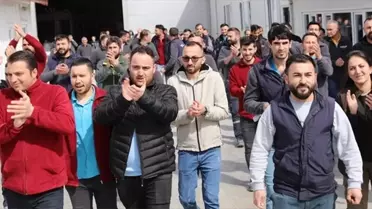 Amasya'da işçiler fabrika önünde eylem yaptı