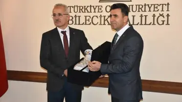 Ulaştırma ve Altyapı Bakanı Abdulkadir Uraloğlu: Türkiye'de otoyol uzunluğunu 3 bin 726 kilometreye çıkardık