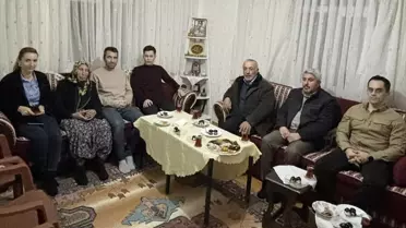 Niğde Kaymakamı Şehit Piyade Er İsa Kul'un Ailesiyle İftar Yaptı