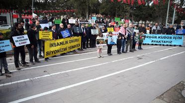 Sakarya'da İsrail'in Gazze'ye yönelik saldırıları protesto edildi