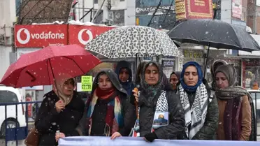 Van'da sağlık çalışanları İsrail'in Gazze'ye yönelik saldırılarına tepki gösterdi