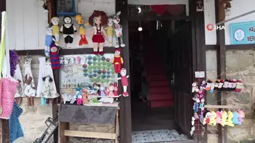 Kadınların el emekleri aile ekonomilerine katkı sağlıyor