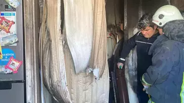 Antalya'da Ev Yangınında Ev Kullanılamaz Hale Geldi, 2 Büyükbaş Hayvan Telef Oldu