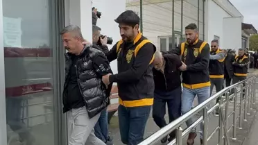 Adana'da 13 ruhsatsız silah ele geçirildi, 2 zanlı tutuklandı