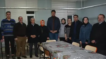Trabzon'da Çaykara Kaymakamı Gürdal Erbek, öğretmen ve öğrencilerle iftar yaptı