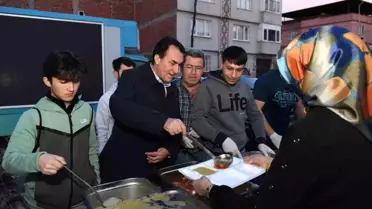 Osmangazi Belediye Başkanı Mustafa Dündar, Orhaneli Çivili Köyü'nde iftarda vatandaşlarla buluştu