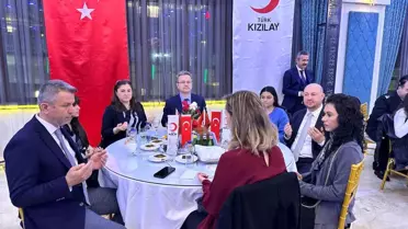 Türk Kızılay, sevgi evlerinde kalan çocuklara iftar yemeği düzenledi