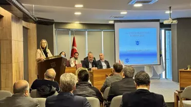 Cumhur İttifakı Konak Belediye Başkan adayı Ceyda Bölünmez Çankırı, DTO İzmir Şubesi üyelerine projelerini anlattı
