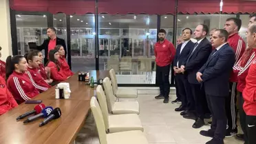 Güreş camiası iftarda bir araya geldi