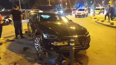 Kadıköy'de Motosiklete Çarpan Araçta Yaralılar