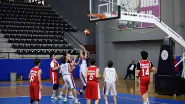 Denizli'de Okul Sporları Basketbol Küçükler Grup Müsabakaları Yarı Finalistleri Belli Oldu