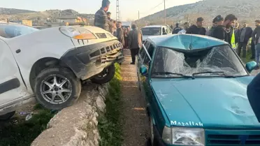 Adıyaman'ın Besni ilçesinde otomobil ile hafif ticari araç çarpışması: 1 yaralı