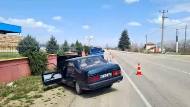 Isparta'da Otomobil Kazası: 1'i Ağır 2 Kişi Yaralandı