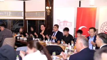 Düzce Valisi Selçuk Aslan, devletimizin sevgisine emanet edilen çocuklarla iftar yaptı
