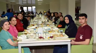 Aydın İl Sağlık Müdürü Dr. Eser Şenkul, hastane personelleri ile iftar ve sahurda buluştu