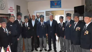İzmir Valisi Süleyman Elban, Ödemiş'te gençlerle iftarda bir araya geldi