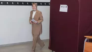 Aile ve Sosyal Hizmetler Bakanı Göktaş, oyunu Gazi Anadolu Lisesi'nde kullandı