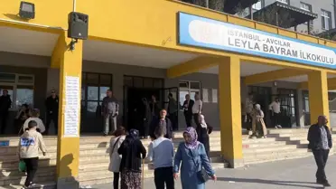 Avcılar Leyla Bayram İlkokulu'nda yoğunluk dron ile görüntülendi
