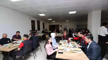 Eskişehir Valisi Hüseyin Aksoy, 112 Acil Çağrı Merkezi ve GAMER personeli ile iftarda buluştu