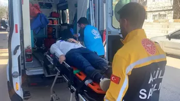 Adıyaman'da otomobille çarpışan araç takla attı, 2 kişi yaralandı