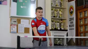 Otizmli genç masa tenisi şampiyonu oluyor