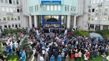 Yıldırım Belediye Başkanı Oktay Yılmaz, personel ve vatandaşlarla buluştu